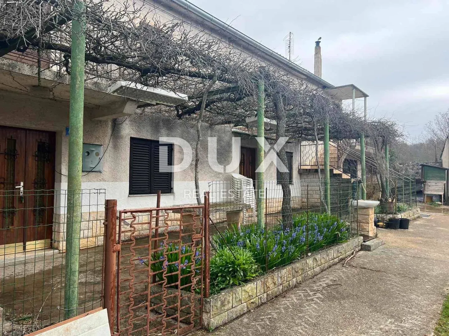 istra, kaštel - kamena kuća s potencijalom - slika 2
