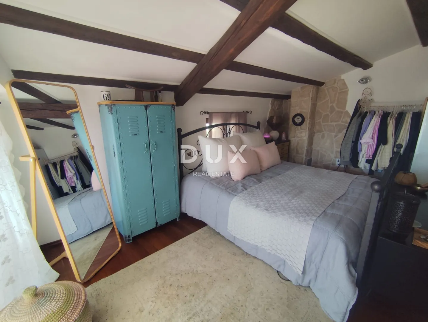 šibenik, stari grad - obnovljena kamena kuća 151 m² - slika 13