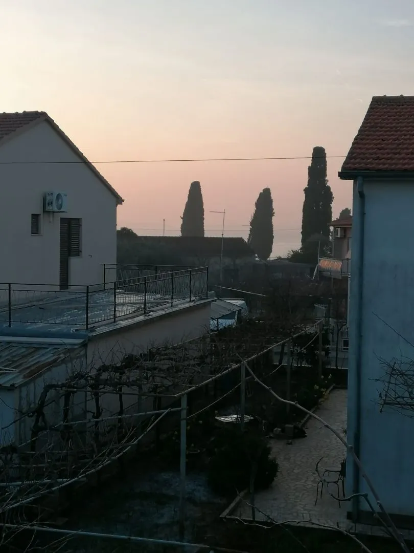 istra,fažana- obiteljska kuća 150m od mora! - slika 12