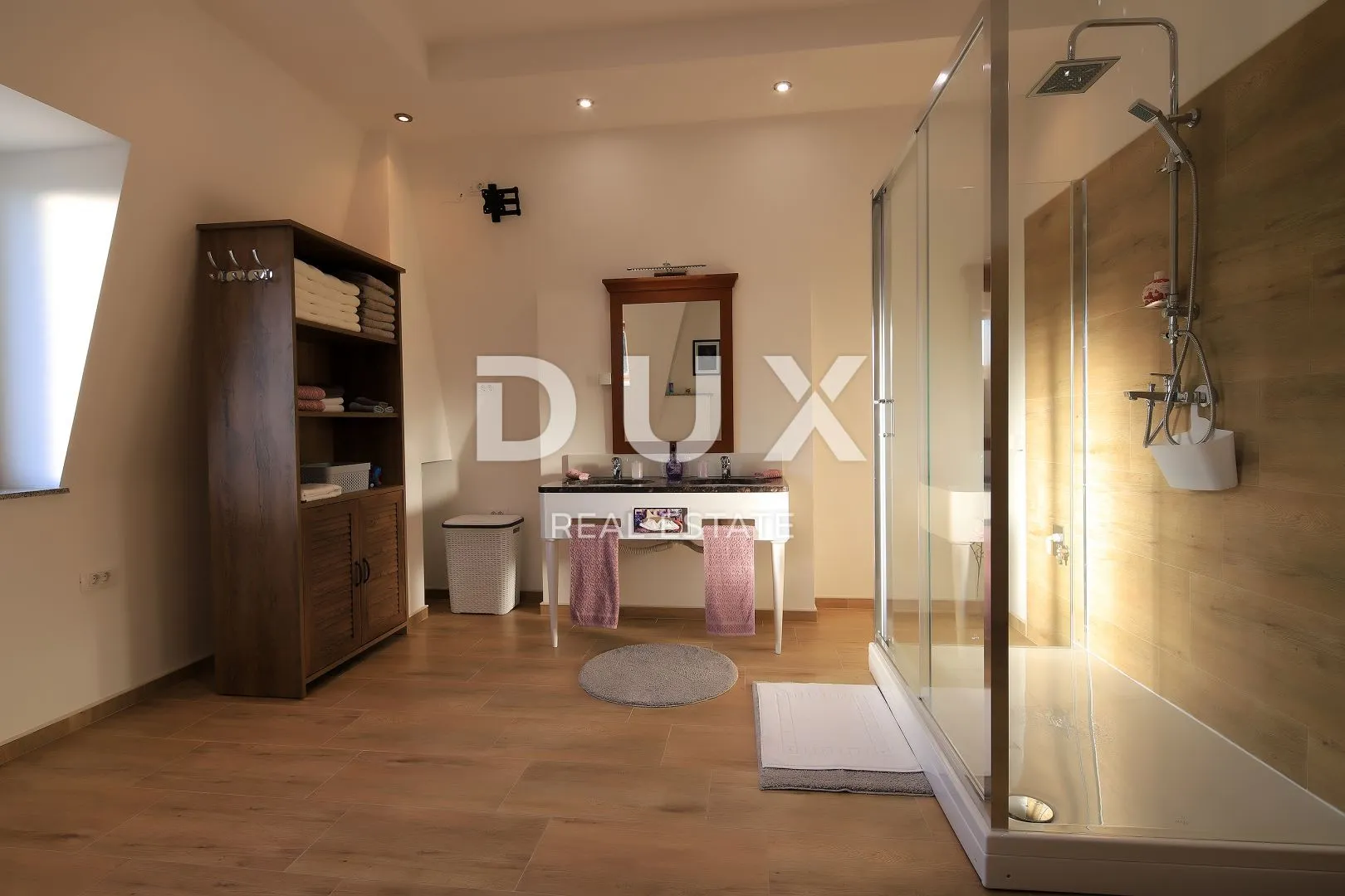 opatija-centar vrhunska elegantna i profinjena nekretnina s panoramskim pogledom na more - slika 31