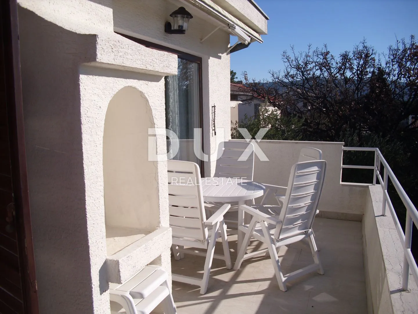 otok krk, grad krk - samostojeća kuća sa tri apartmana 100m od mora - slika 26