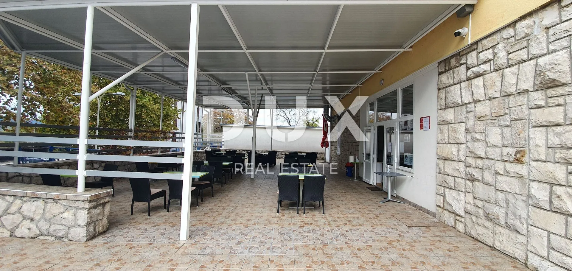 istra, kršan - poslovni prostor - restoran s uhodanim poslom 300,75m2 - slika 20