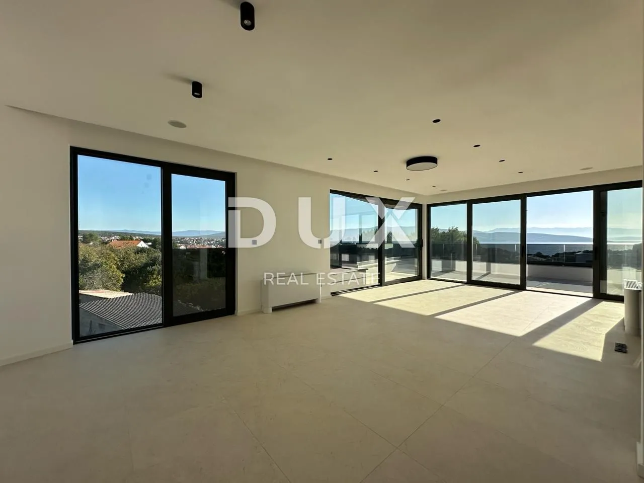 otok krk, grad krk - penthouse 3s+db sa krovnom terasom - slika 11