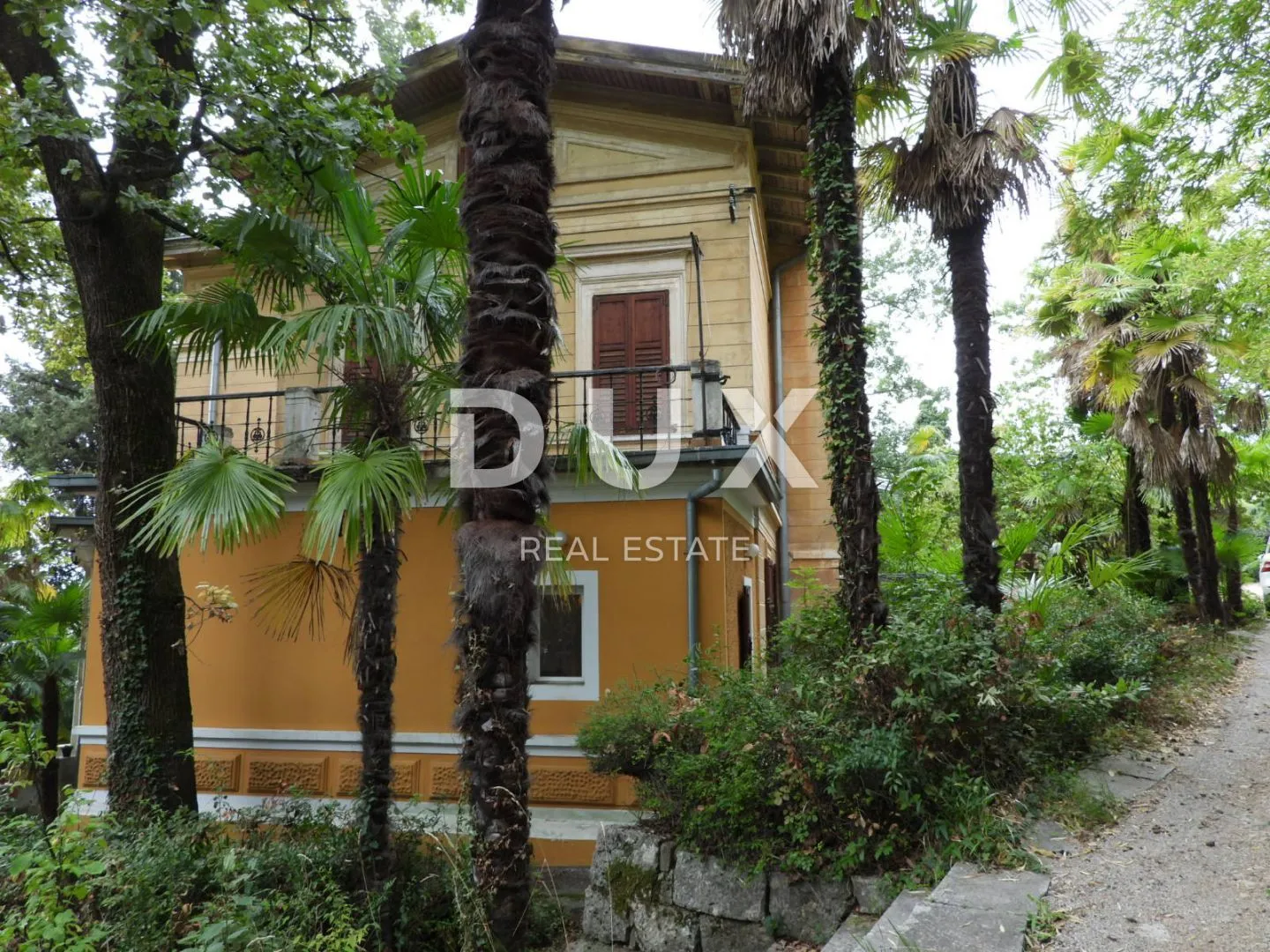 opatija, centar, vila, 484 m2, dva stana, 2. red do mora - slika 31