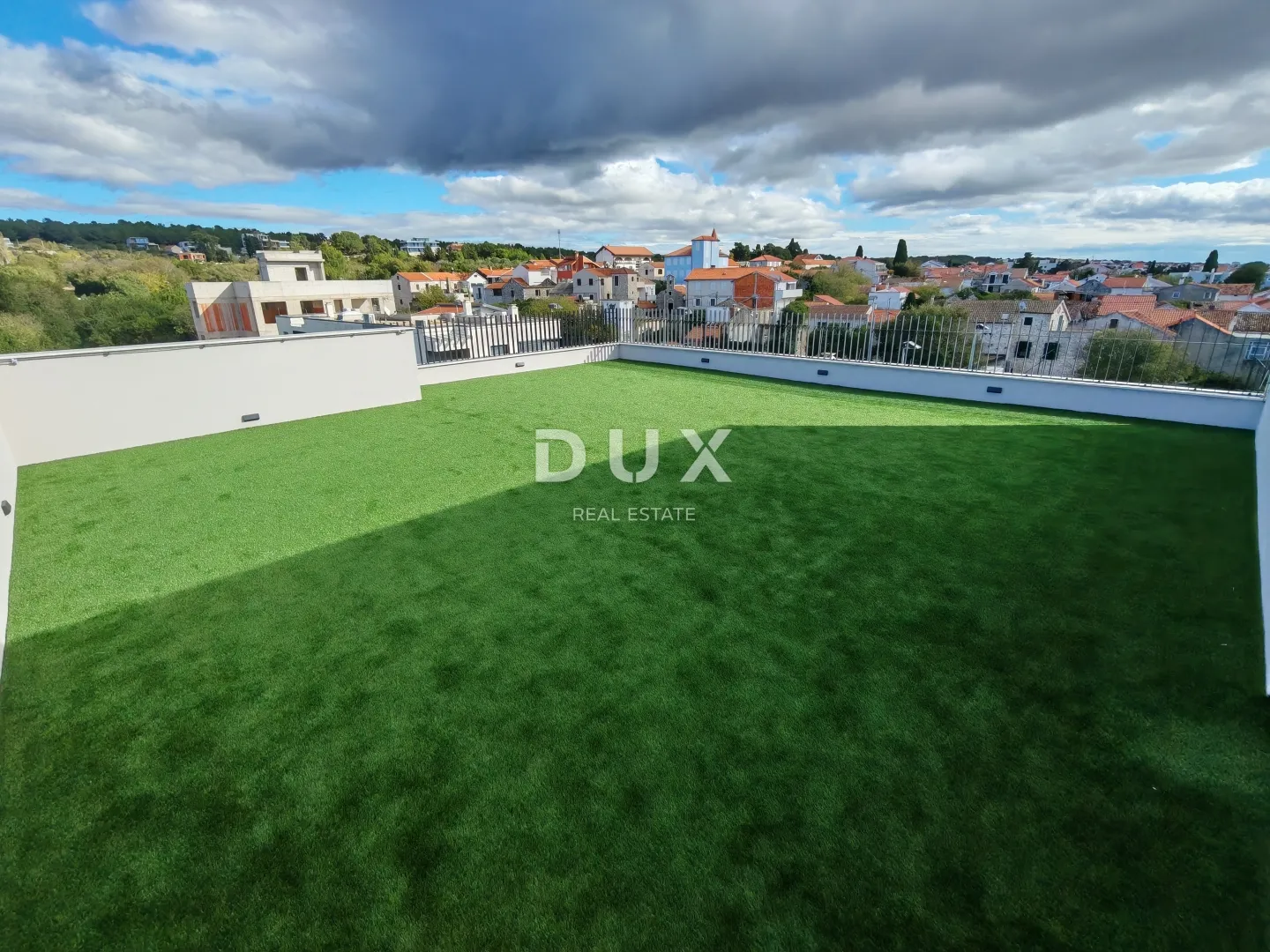 zadar, diklo - vrhunski penthouse s pogledom na more samo 50 metara od plaže! s7 - slika 4