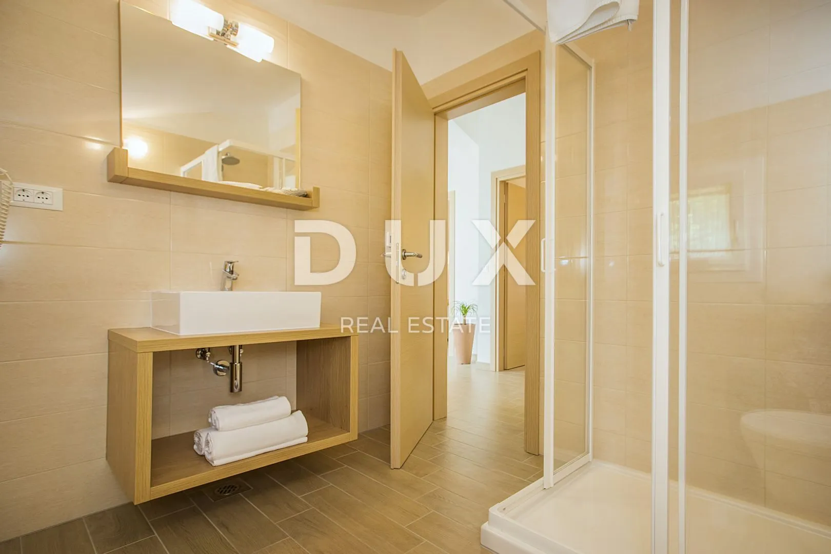 otok krk, baška - ekskluzivna villa sa 7 apartmana i bazenom! prilika!!! - slika 25