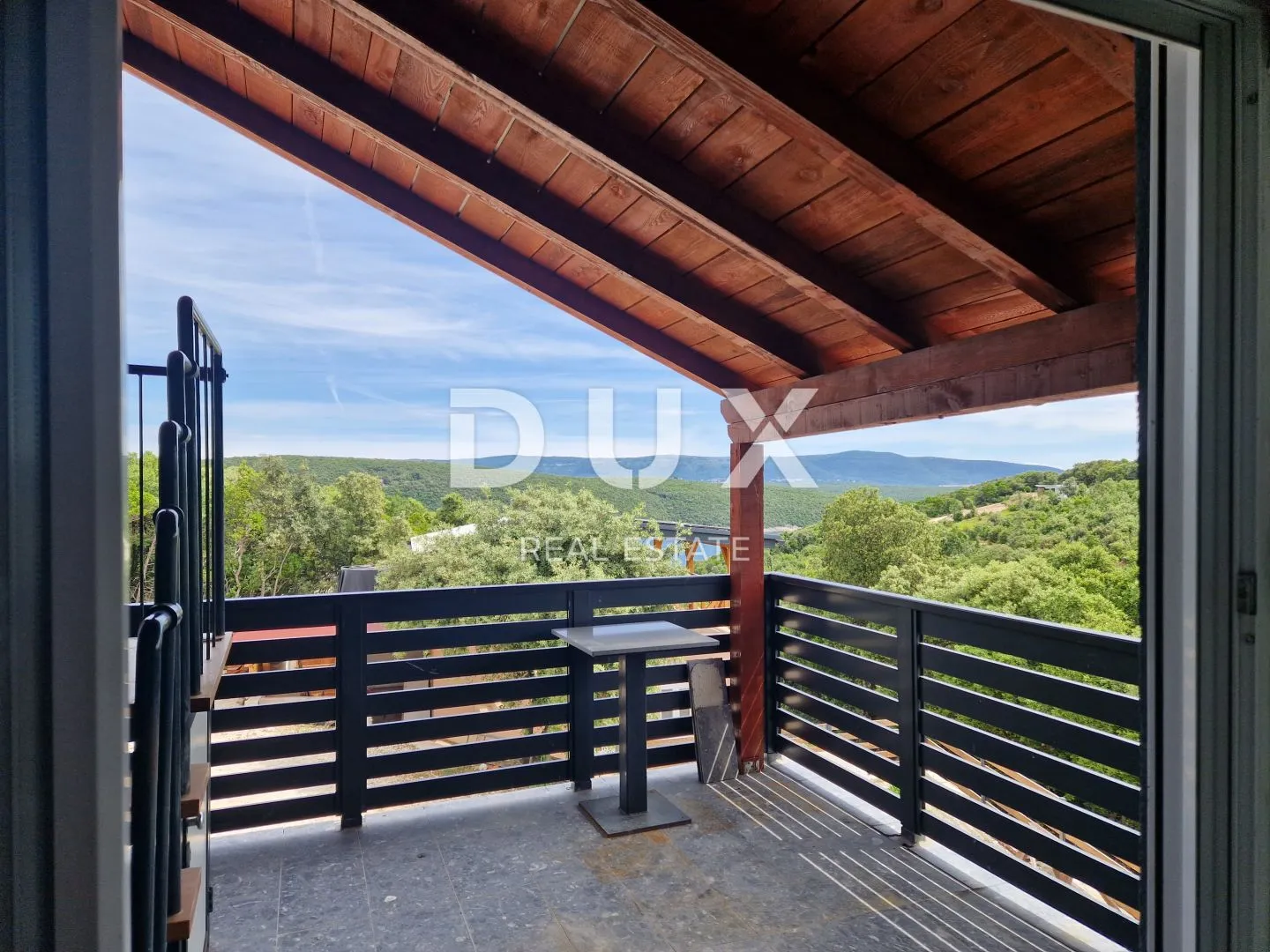 istra, krnica - samostojeća kuća 200m od mora - slika 29
