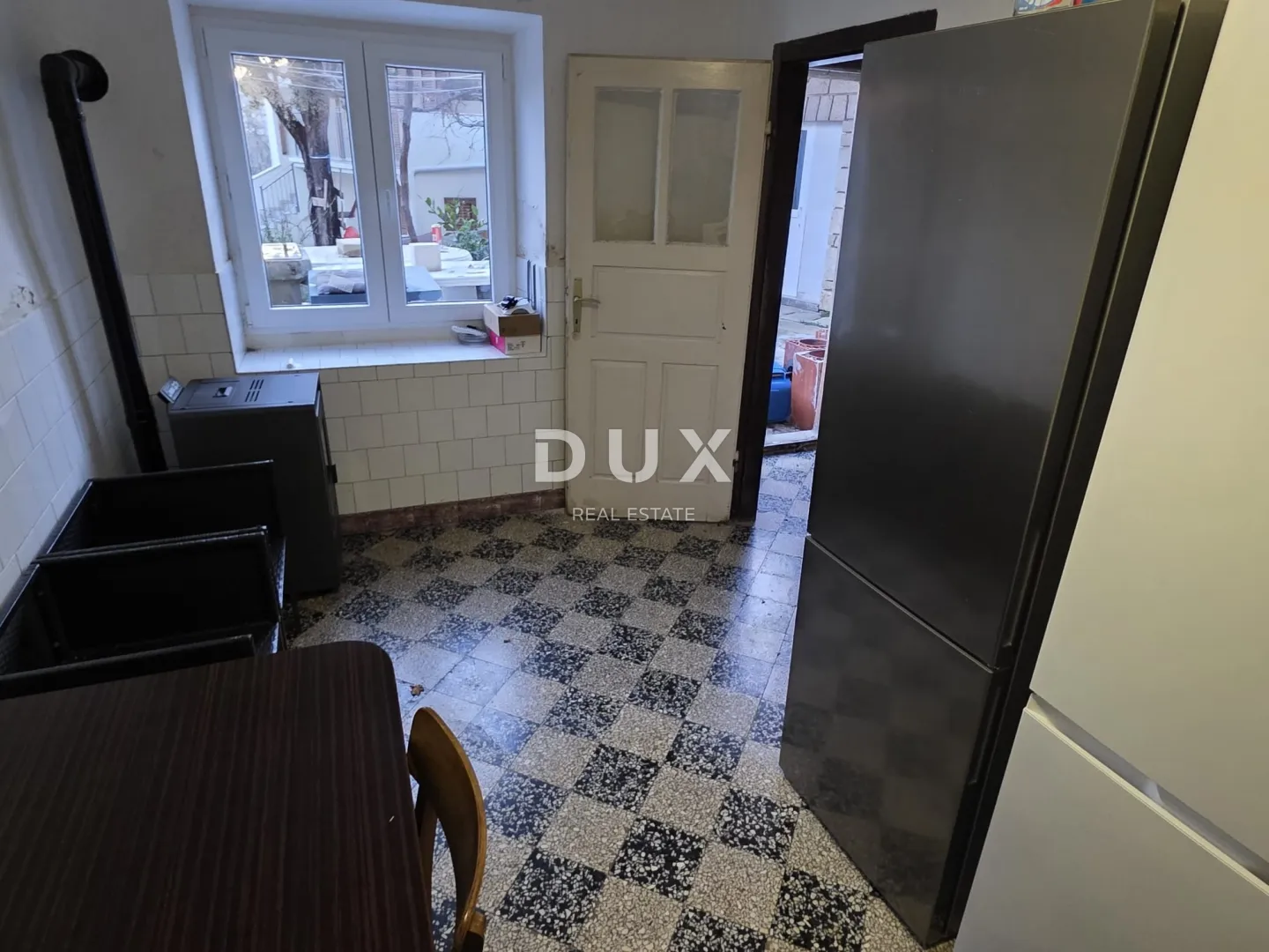 otok pag, kolan - kuća u nizu i studio apartman, top prilika! - slika 10
