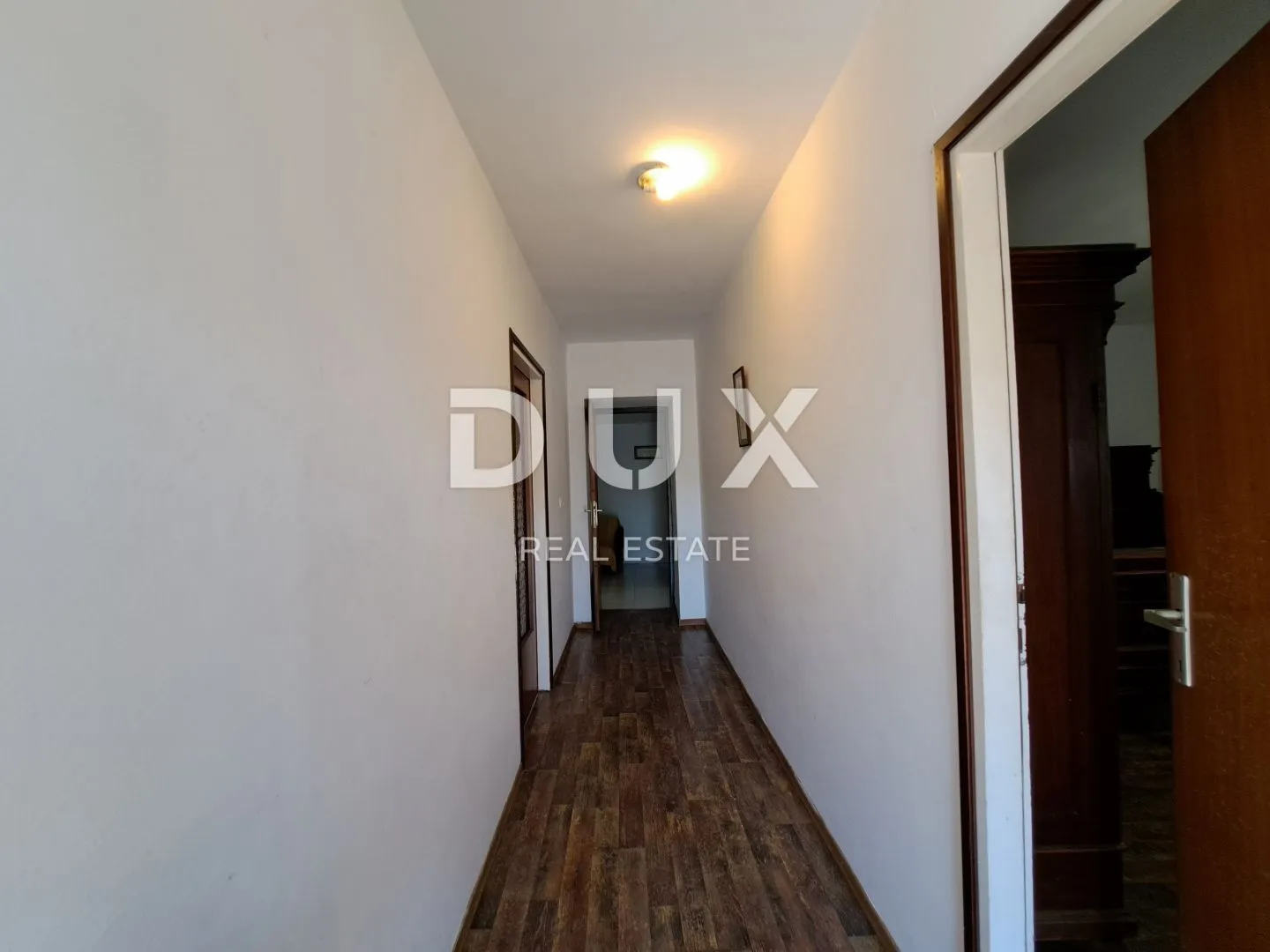 opatija, oprić - obiteljska kuća s tri stambene jedinice na parceli od 1890 m2 - slika 17