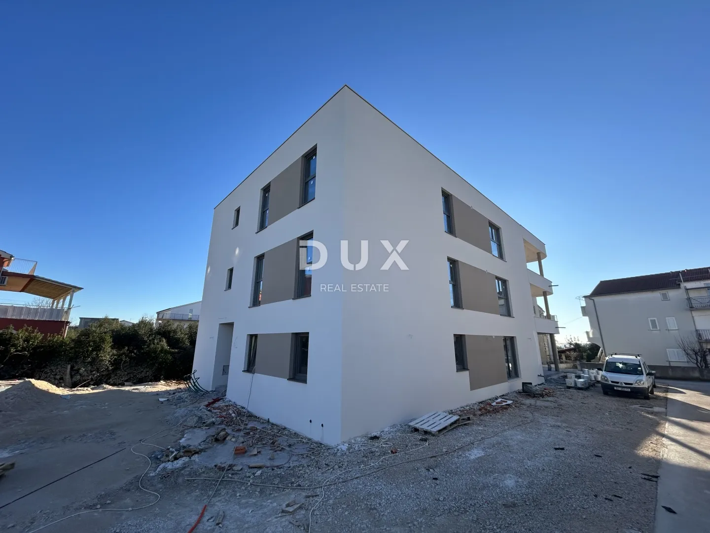 šibenik, vodice – penthouse s liftom, minutu od plaže - slika 4