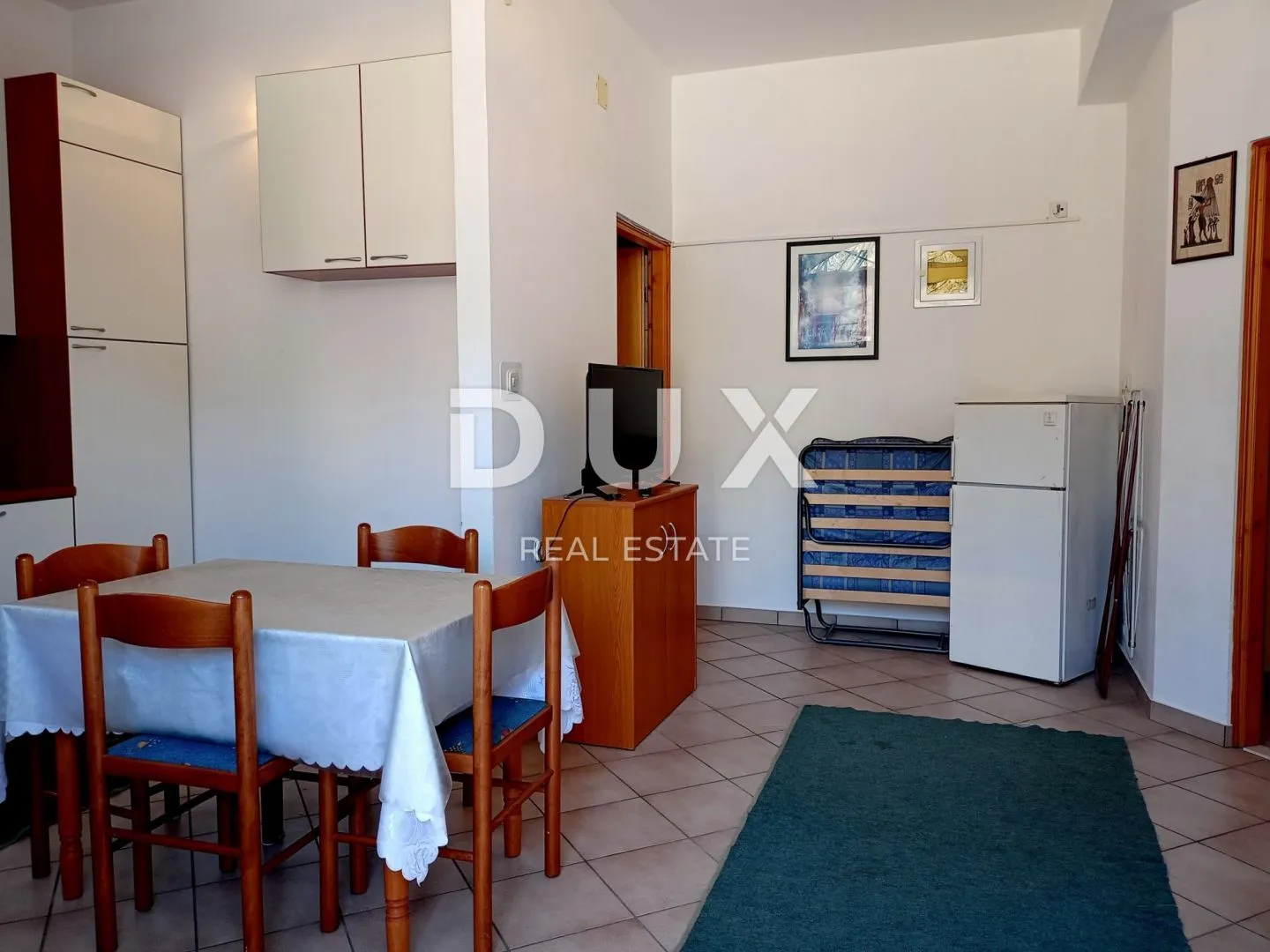 pakoštane - prostrana katnica s tri apartmana - slika 6