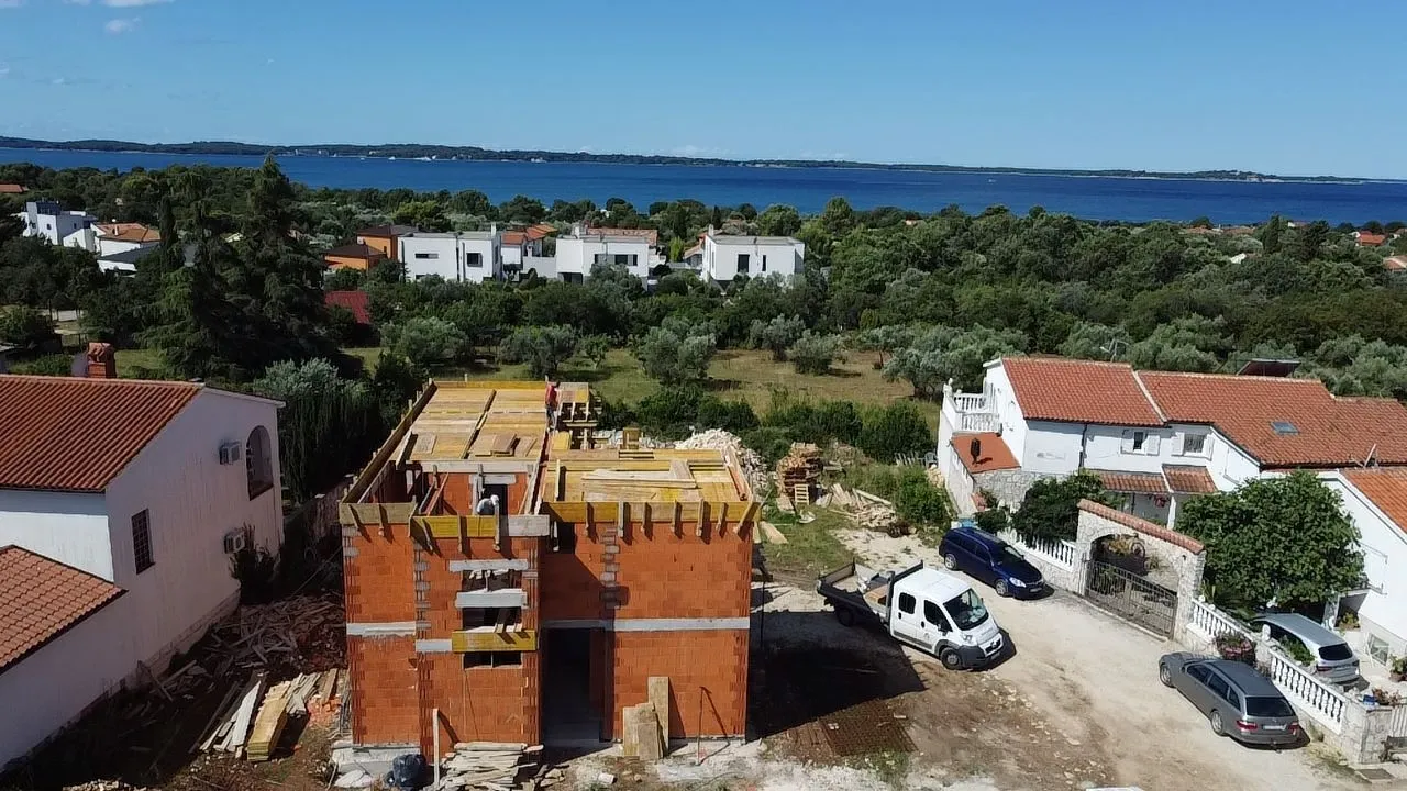 istra, peroj - vila s pogledom na more - 450 metara od plaže! - slika 2