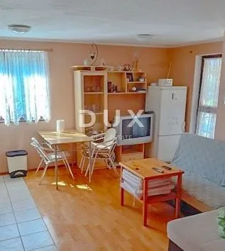 otok krk, vrbnik- kuća s dva apartmana - slika 5