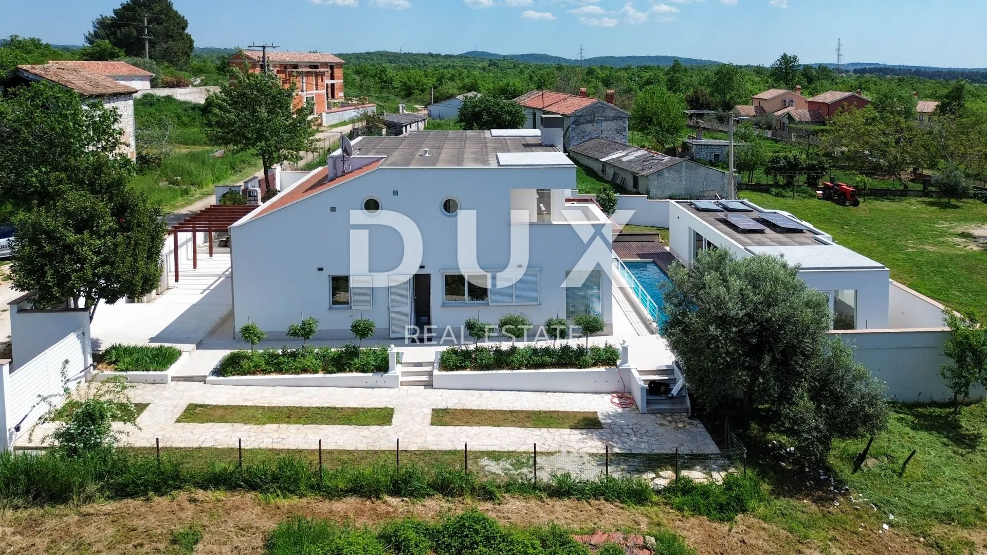istra, poreč - ekskluzivna dizajnerska obiteljska vila s wellness oazom i grijanim bazenom - slika 6