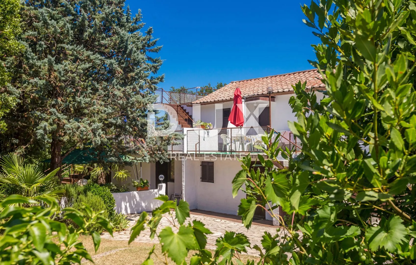 otok krk, šilo (okolica) - kuća s 4 apartmana i 700 m2 okućnice - slika 2