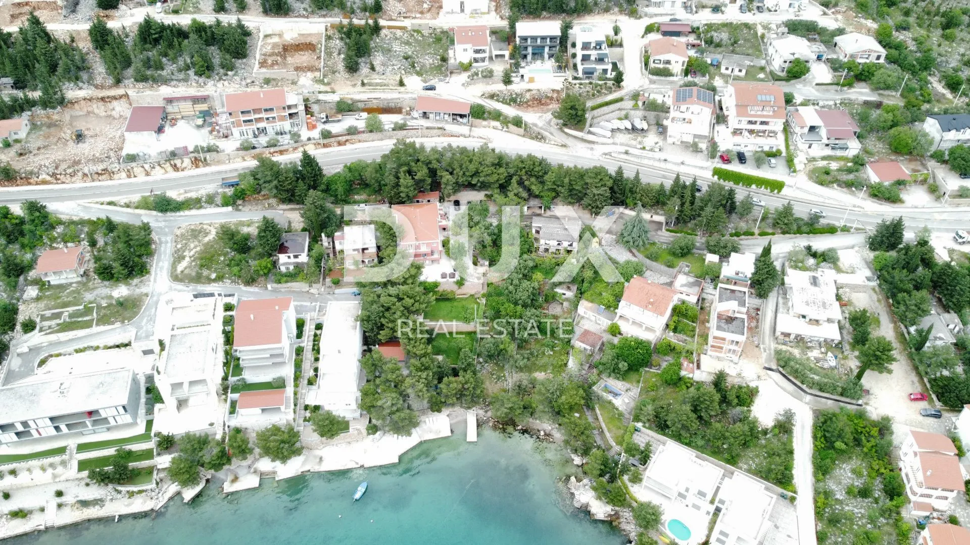 zadar, starigrad - luksuzna vila 100 m od mora - slika 45