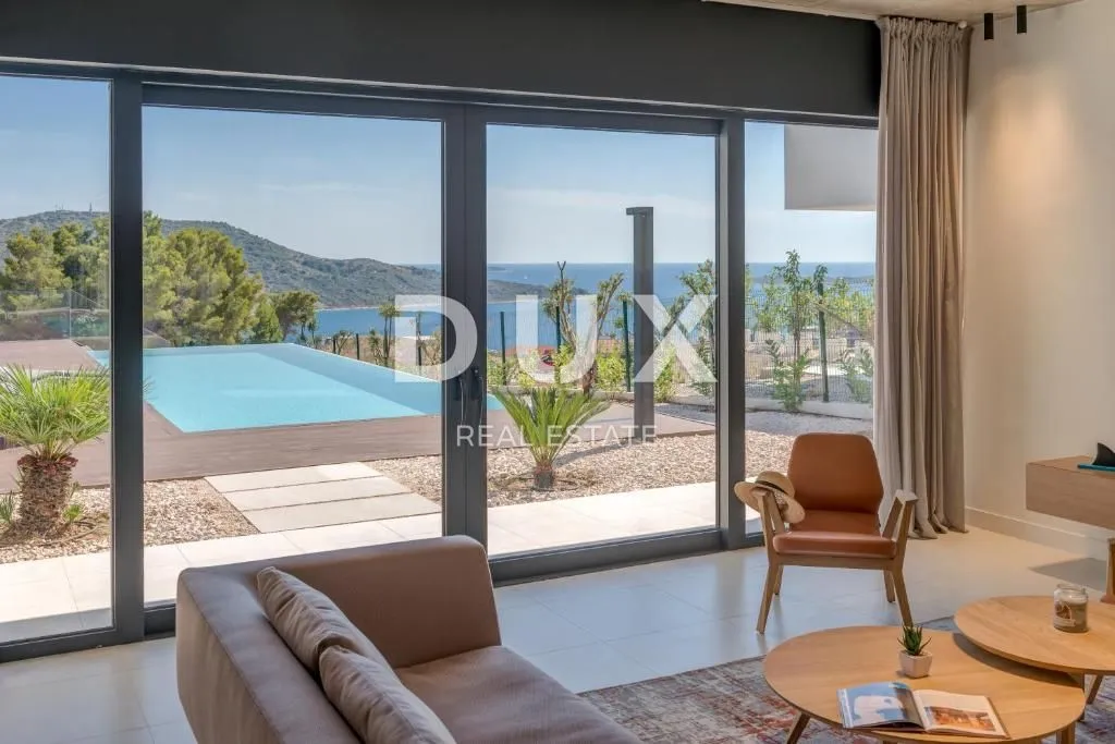 dalmacija, primošten - ekskluzivna dizajnerska vila s infinity bazenom i panoramskim pogledom na more - slika 28