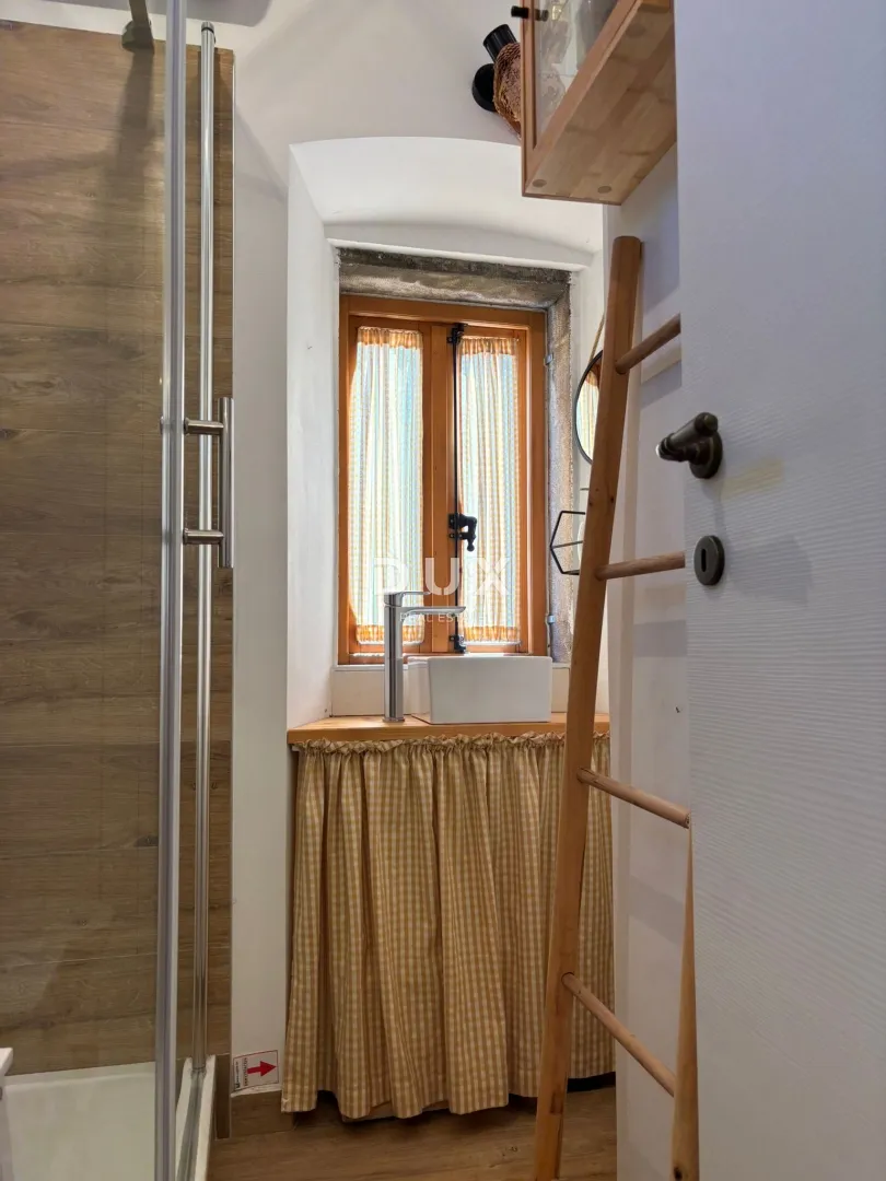 istra, pula - čarobna austrougarska priča: 3 stambene jedinice s krovnom terasom i garažom - slika 66