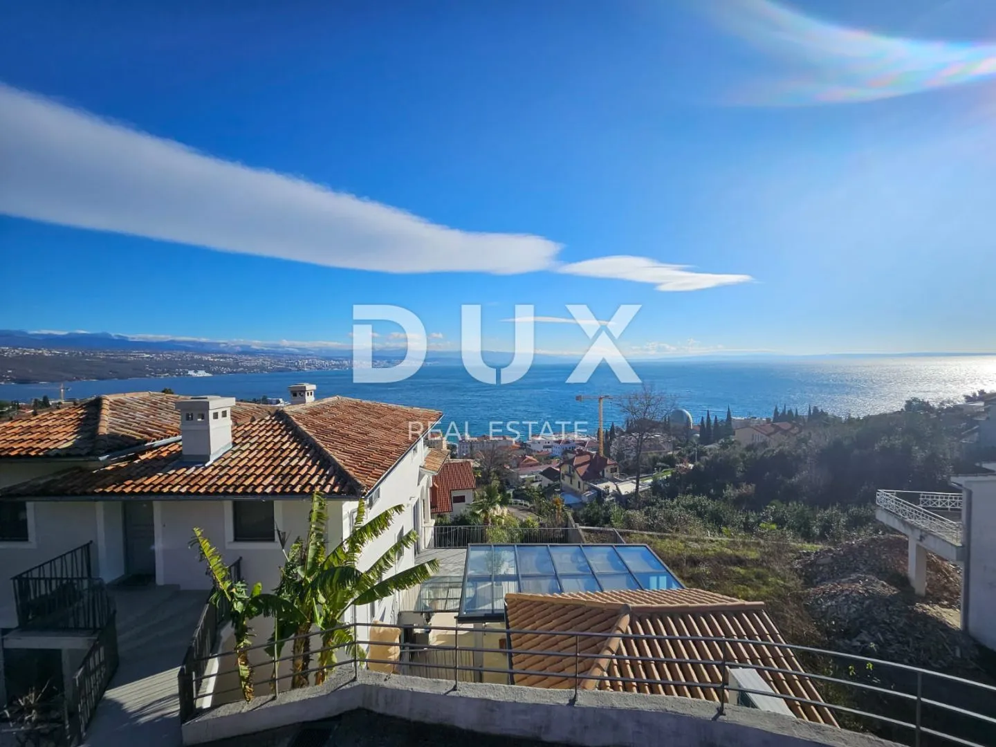 opatija, centar- samostojeća kuća 250m2 s panoramskim pogledom na more + okoliš 740m2 - slika 17