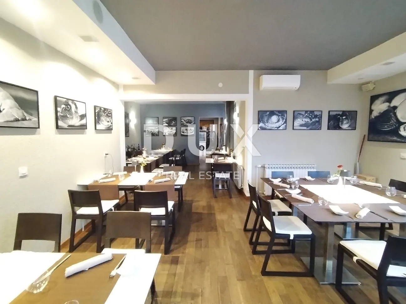 istra,pula - kuća sa restoranom 100m od plaže! top lokacija! - slika 21