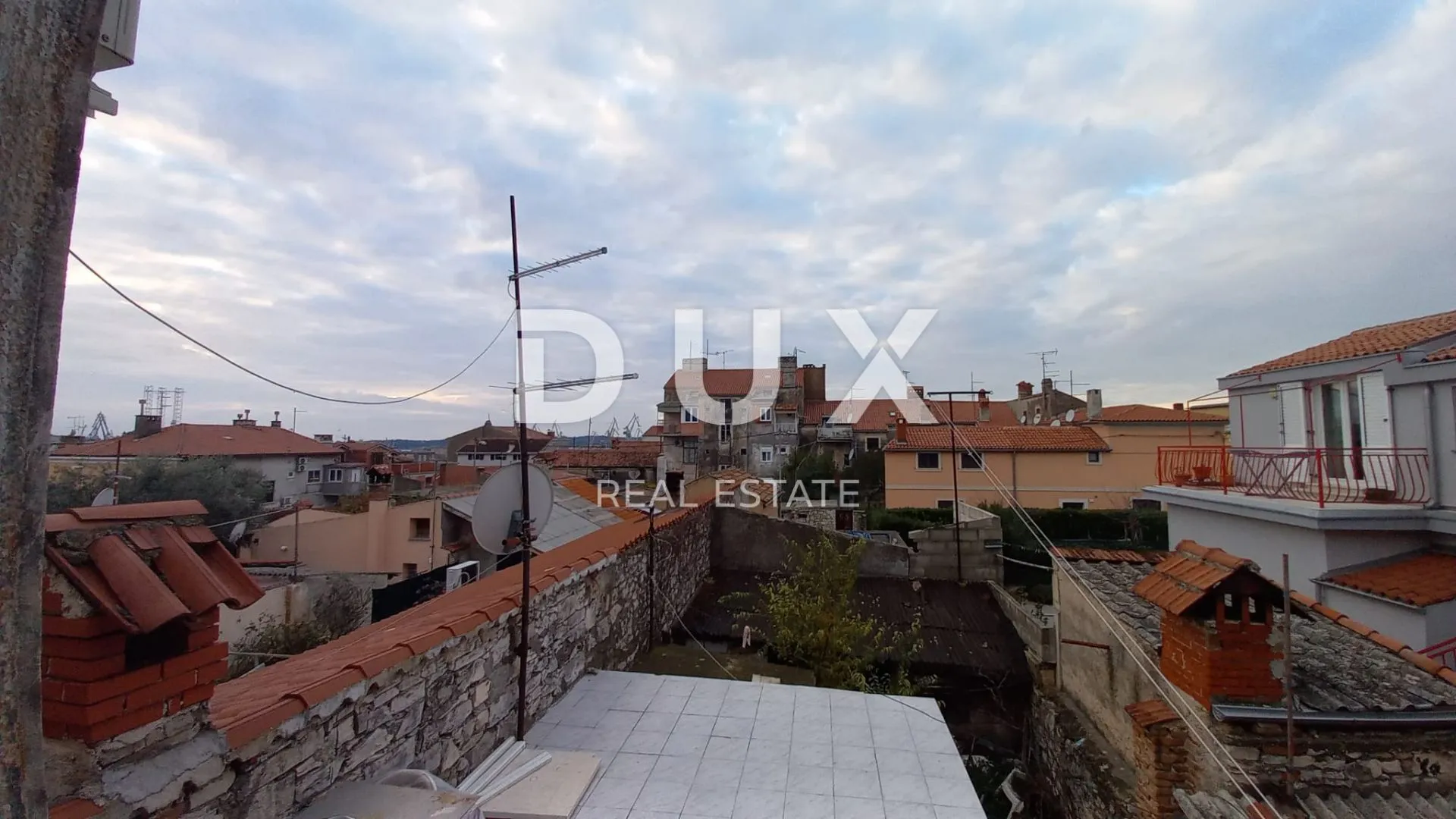 istra, pula stan idealan za više apartmana u blizini arene! - slika 18