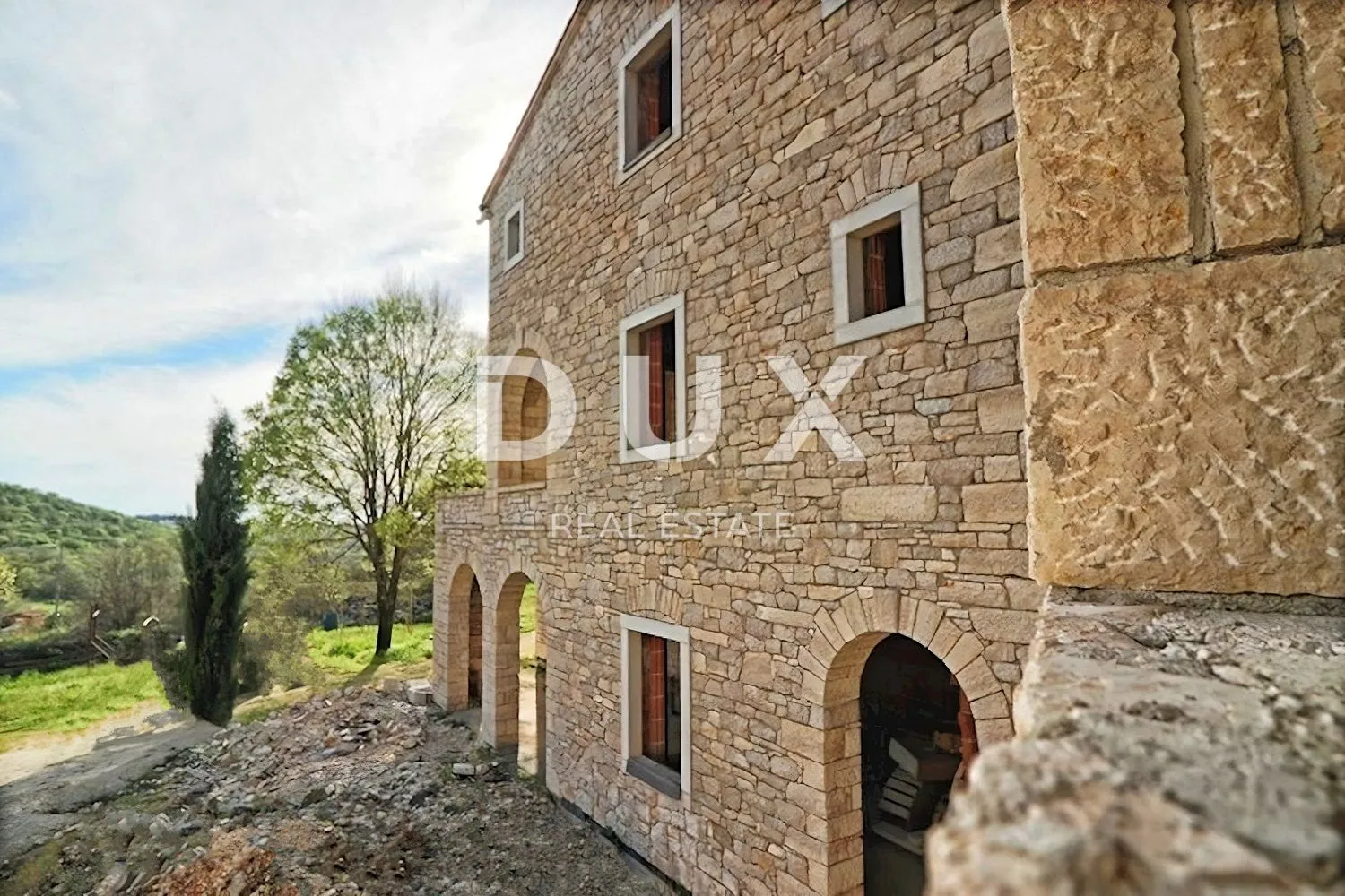 istra, rovinj - veličanstvena kamena vila - slika 4