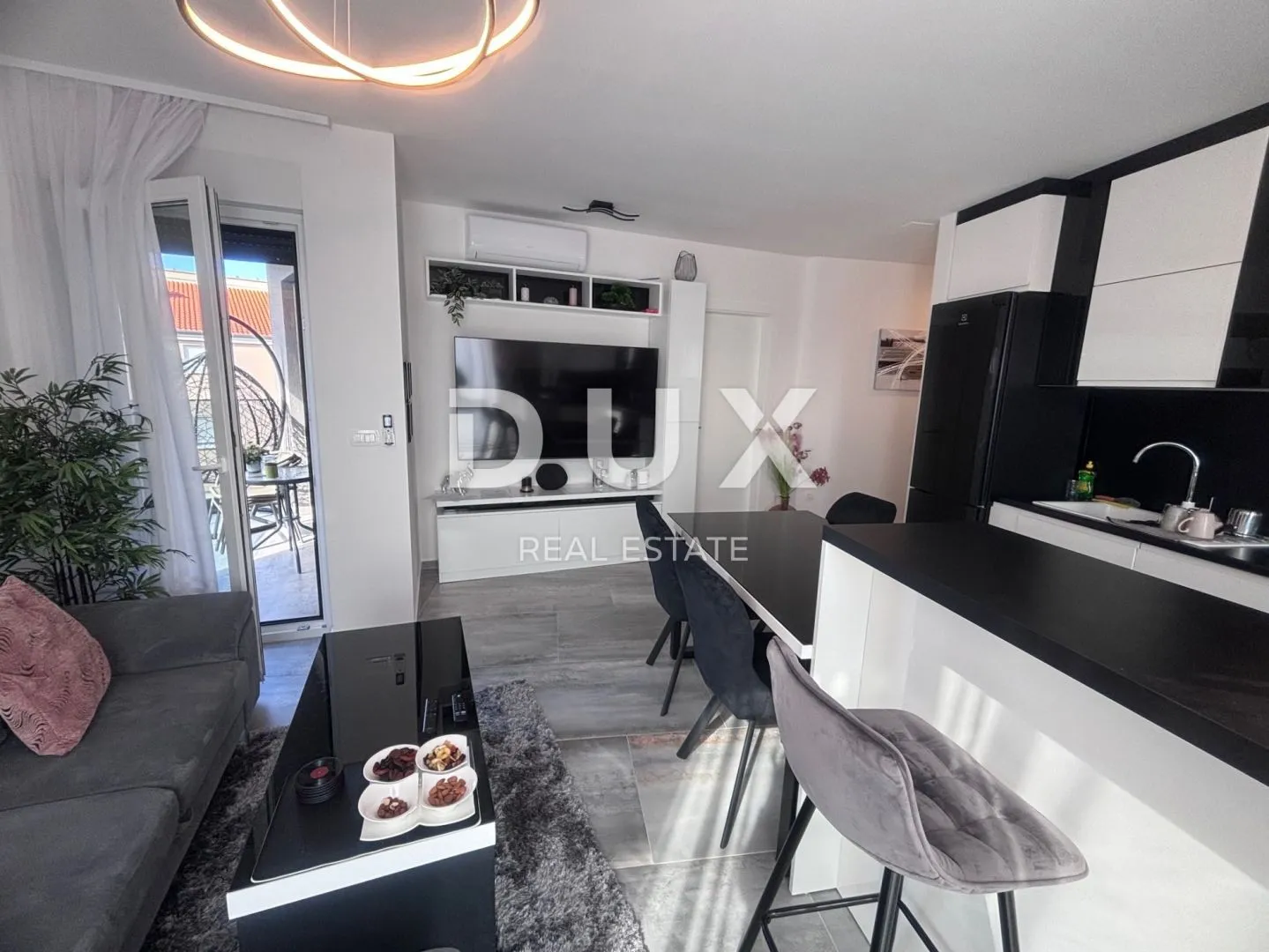 zadar, plovanija - predivan penthouse u novogradnji - slika 6