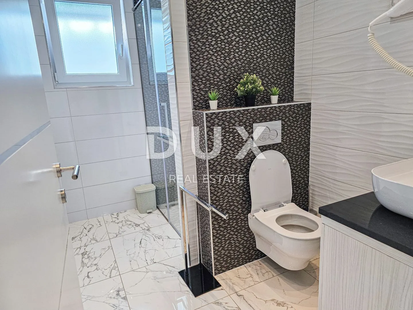otok krk, krk (okolica) - luksuzna vila kvalitetno opremljena - slika 28
