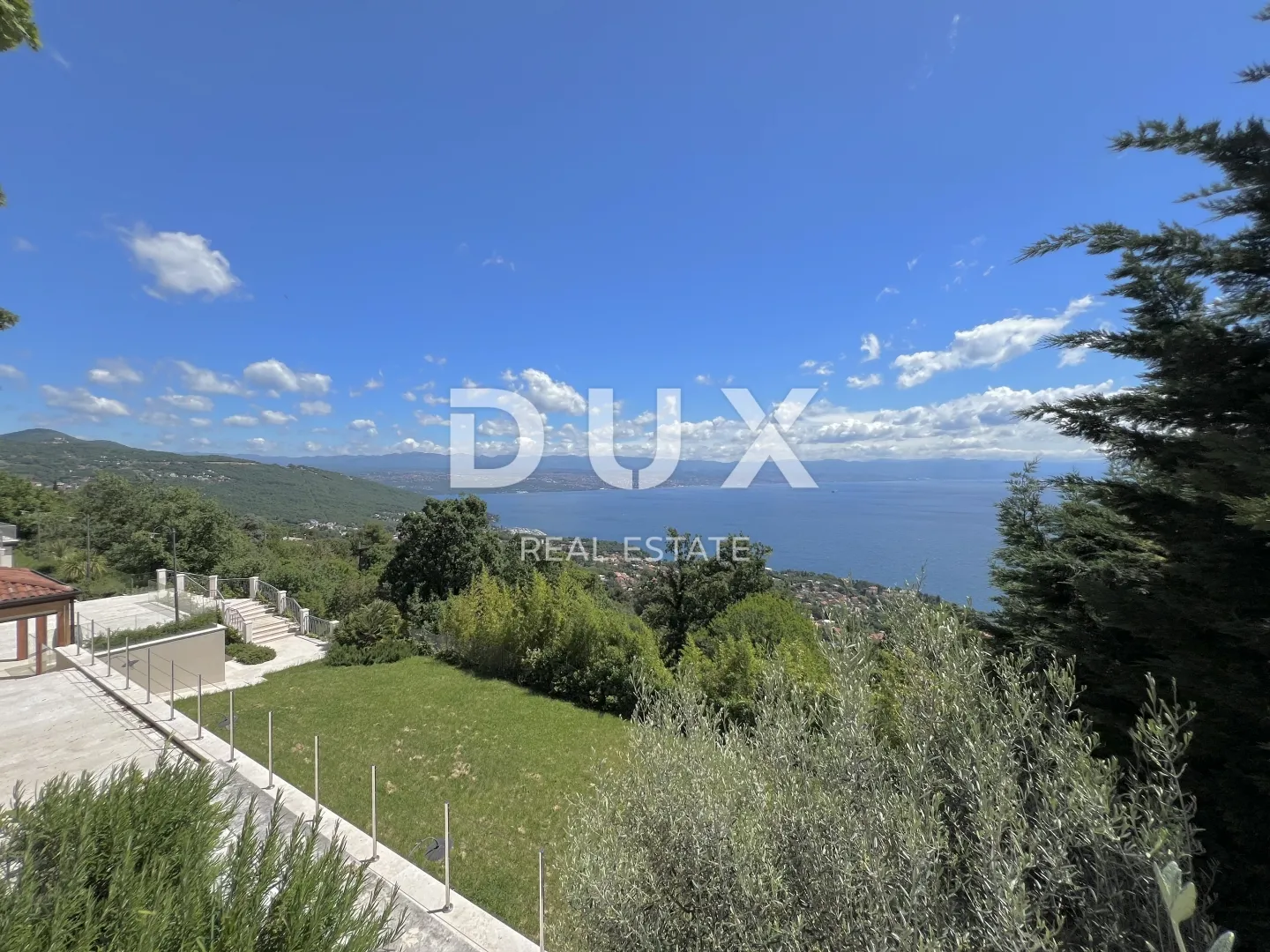 opatija, lovran - ekskluzivan stan s panoramskim pogledom i bazenom - slika 13