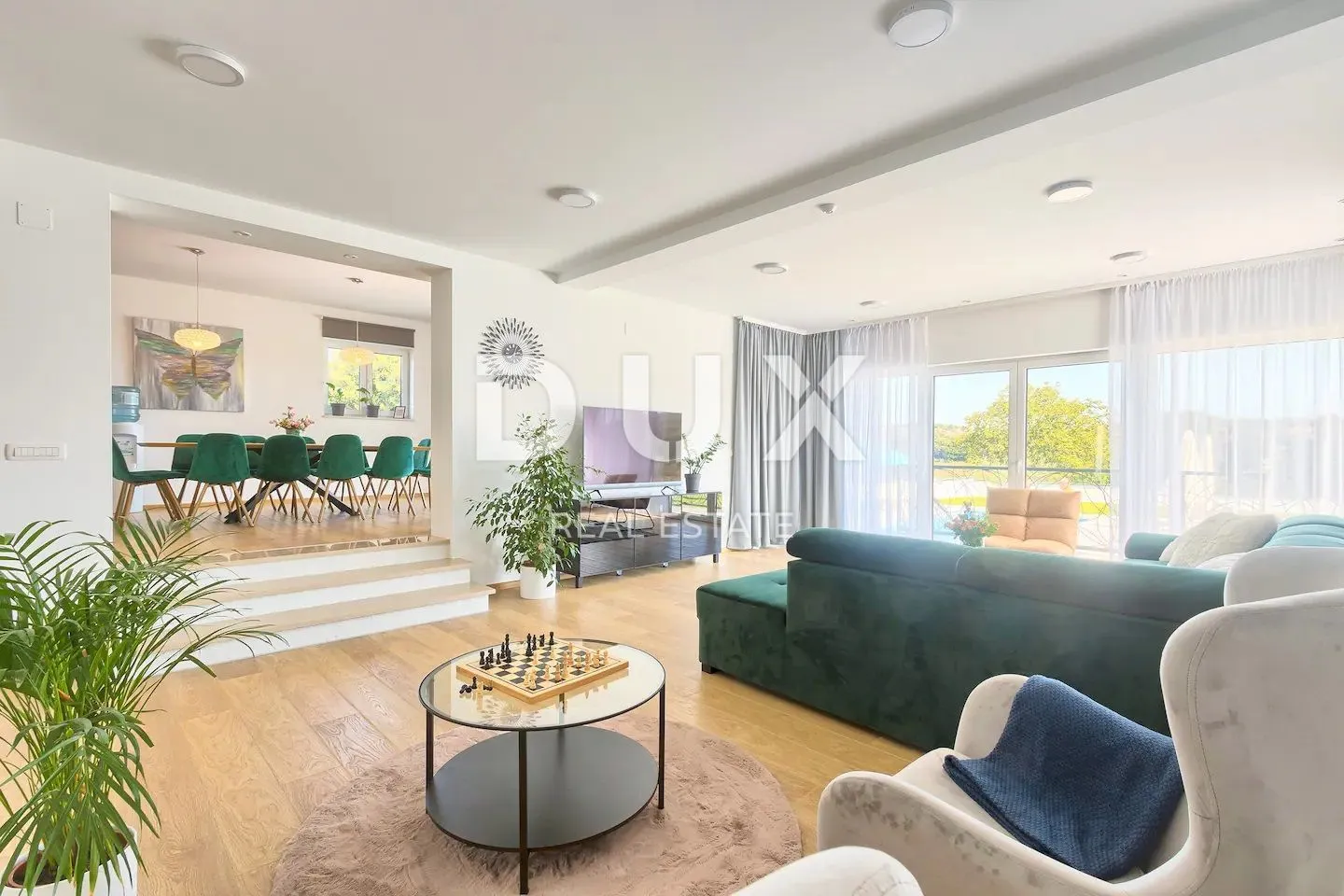 istra, štinjan - luksuzna villa s bazenom - slika 11