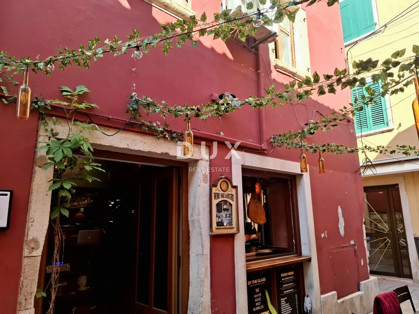 istra, rovinj - ugostiteljski objekt i apartman, drugi red do mora - slika 21