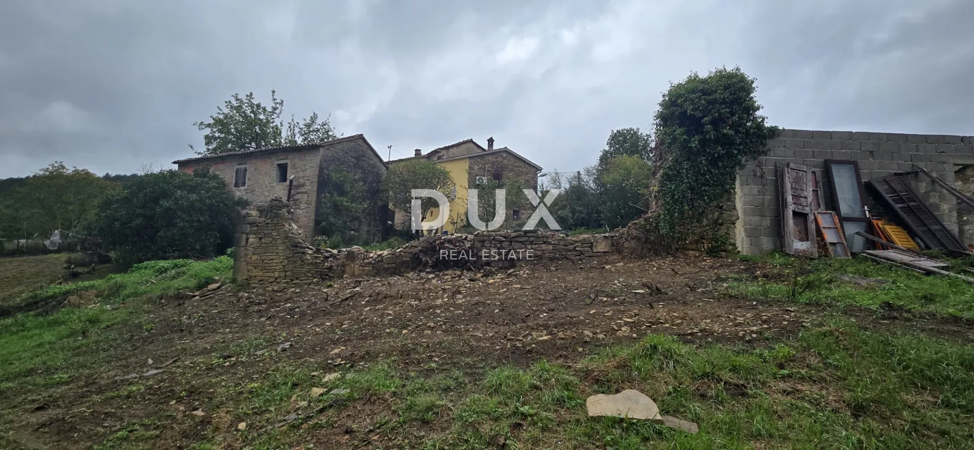 istra, sovinjak - ruševina + zemljište 57.356 m2 - slika 12
