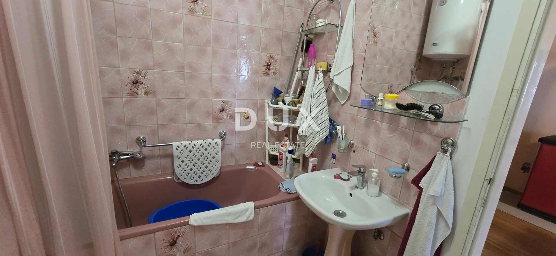 istra, labin - kuća s dva stana s velikim terasama, garaža i ognjište s galerijom u neposrednoj blizini centra - slika 49