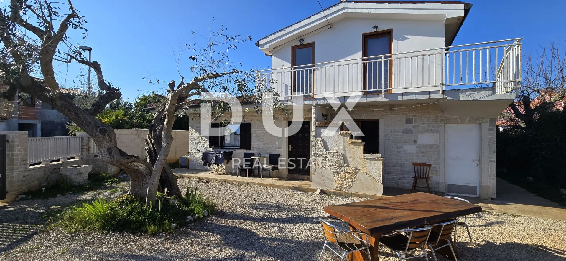 istra, umag - obnovljena kamena kuća s čak 4 jedinice, samo 200 m od mora! - slika 10