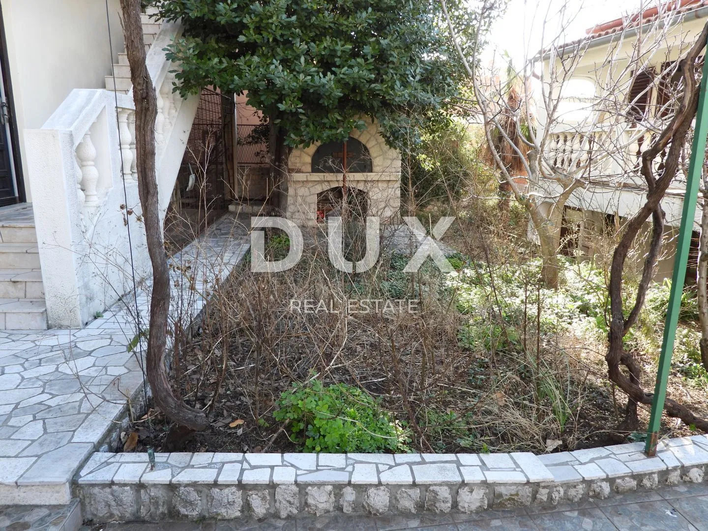 crikvenica - kuća 380 m2 s panoramskim pogledom na more + okoliš 500 m2 - slika 9