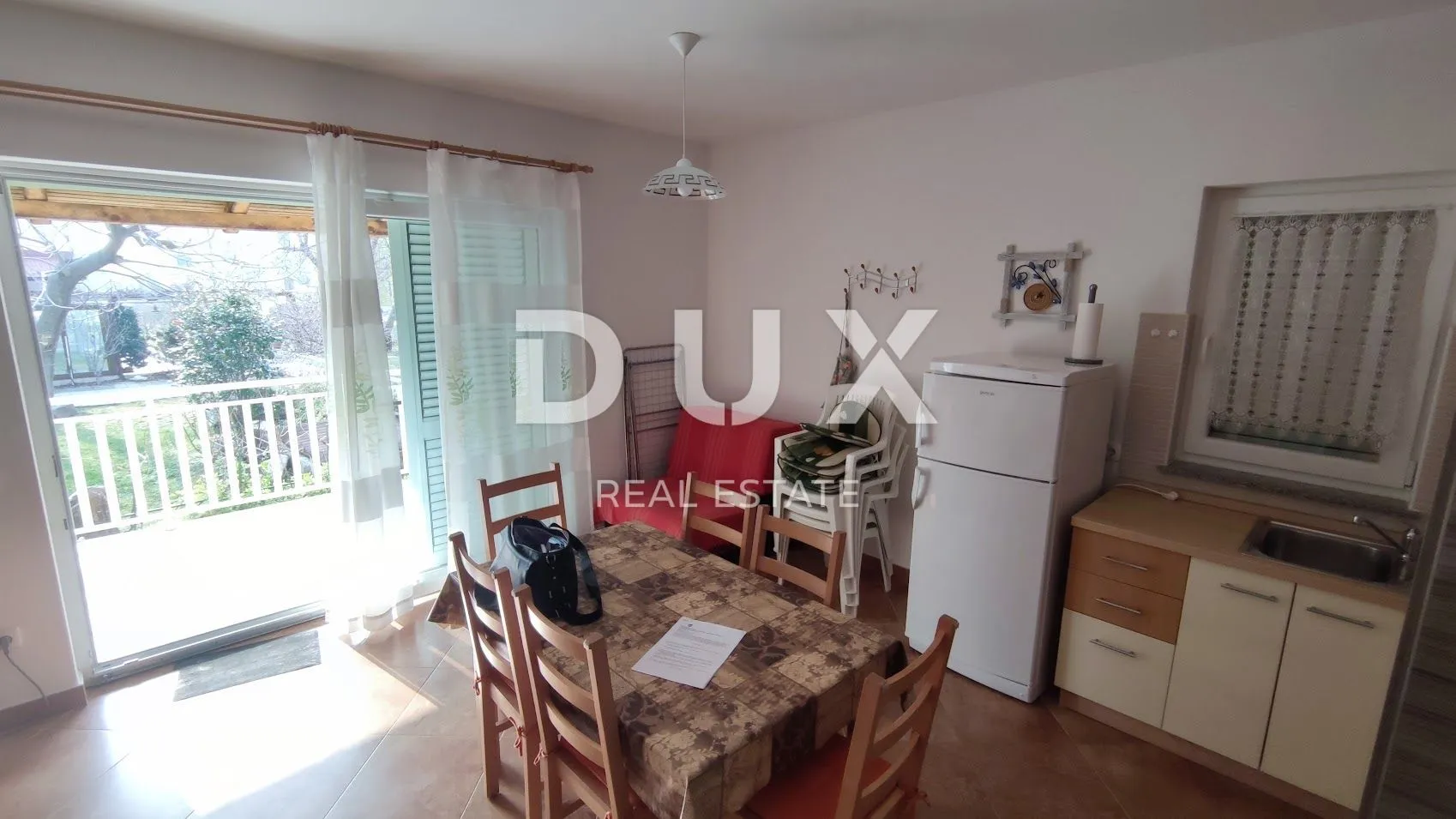 otok krk, baška - dvojna kuća sa dva apartmana - slika 31
