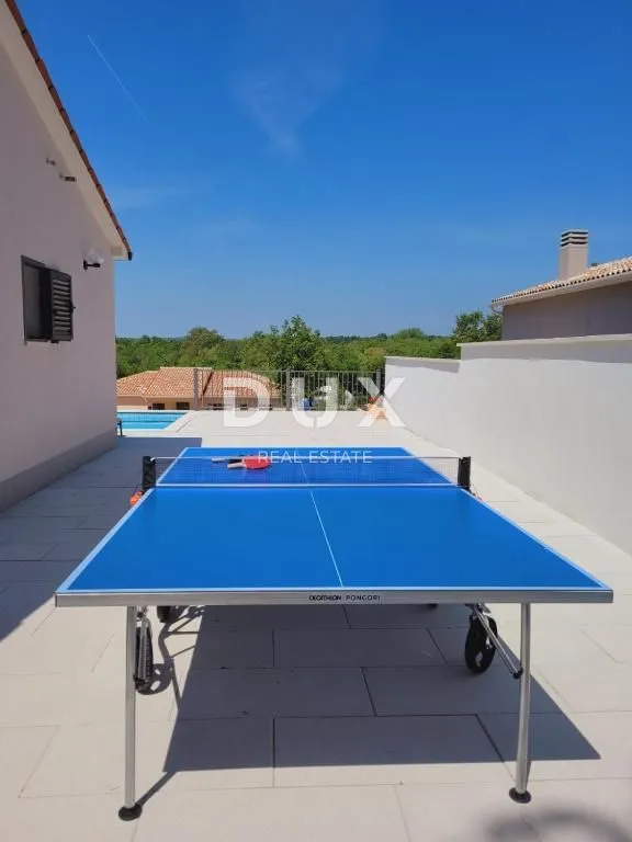 istra,labin - vila s bazenom u blizini grada - slika 8