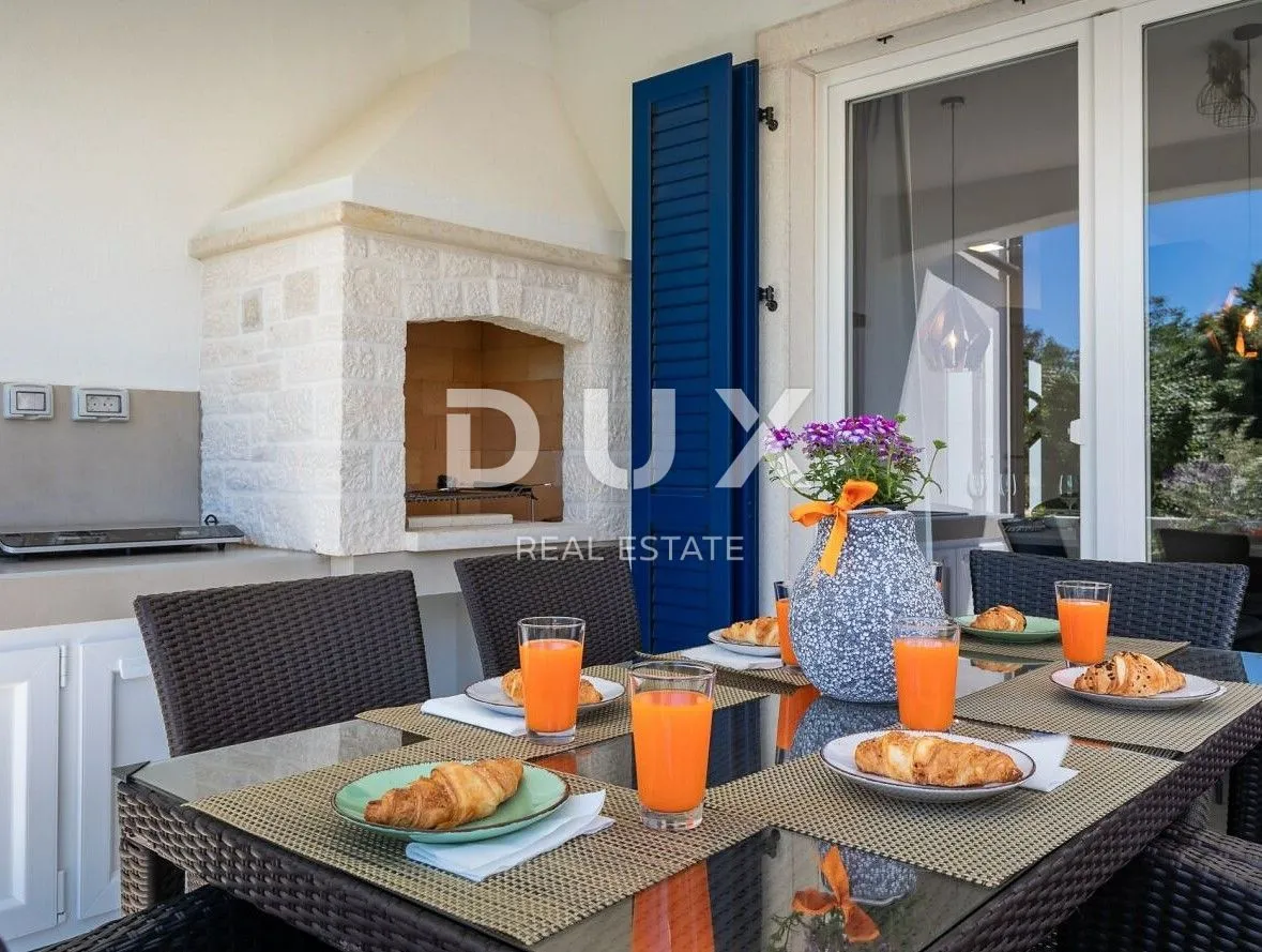 istra, poreč - vila na poželjnoj lokaciji - slika 27