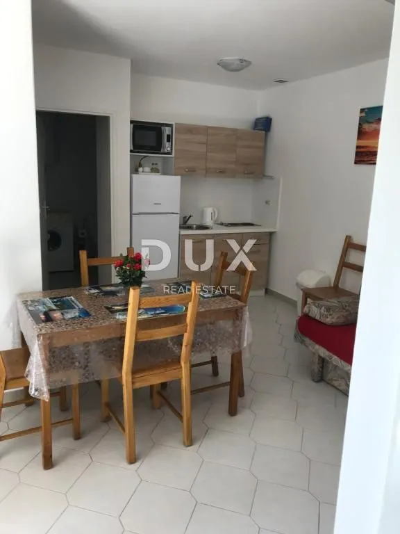 crikvenica, jadranovo - lijepa kuća s pet apartmana - slika 7