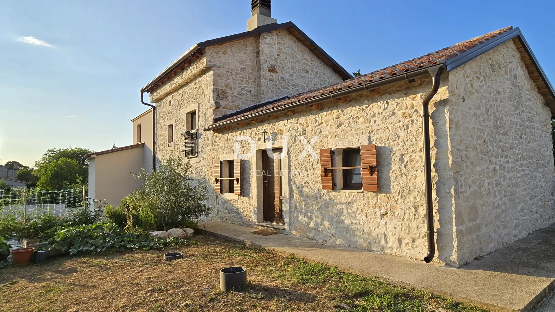 istra, labin - renovirana kamena kuća s dvije stambene jedinice - slika 8