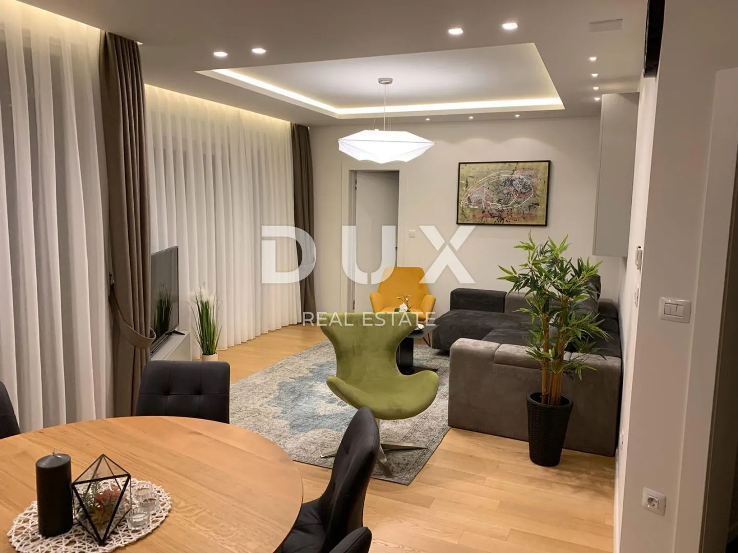 opatija, centar - vila sa 6 apartmana - slika 2