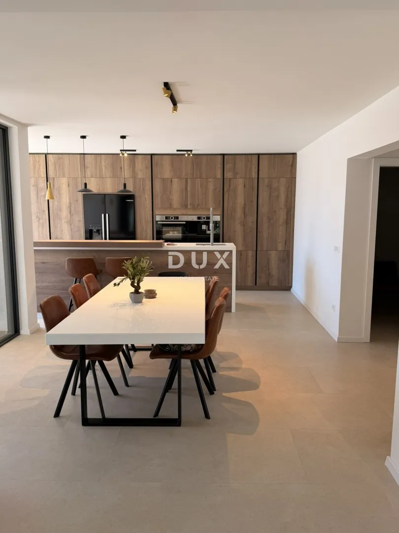 biograd na moru, vila sa bazenom od 350 m2, blizina i pogled na more - slika 9
