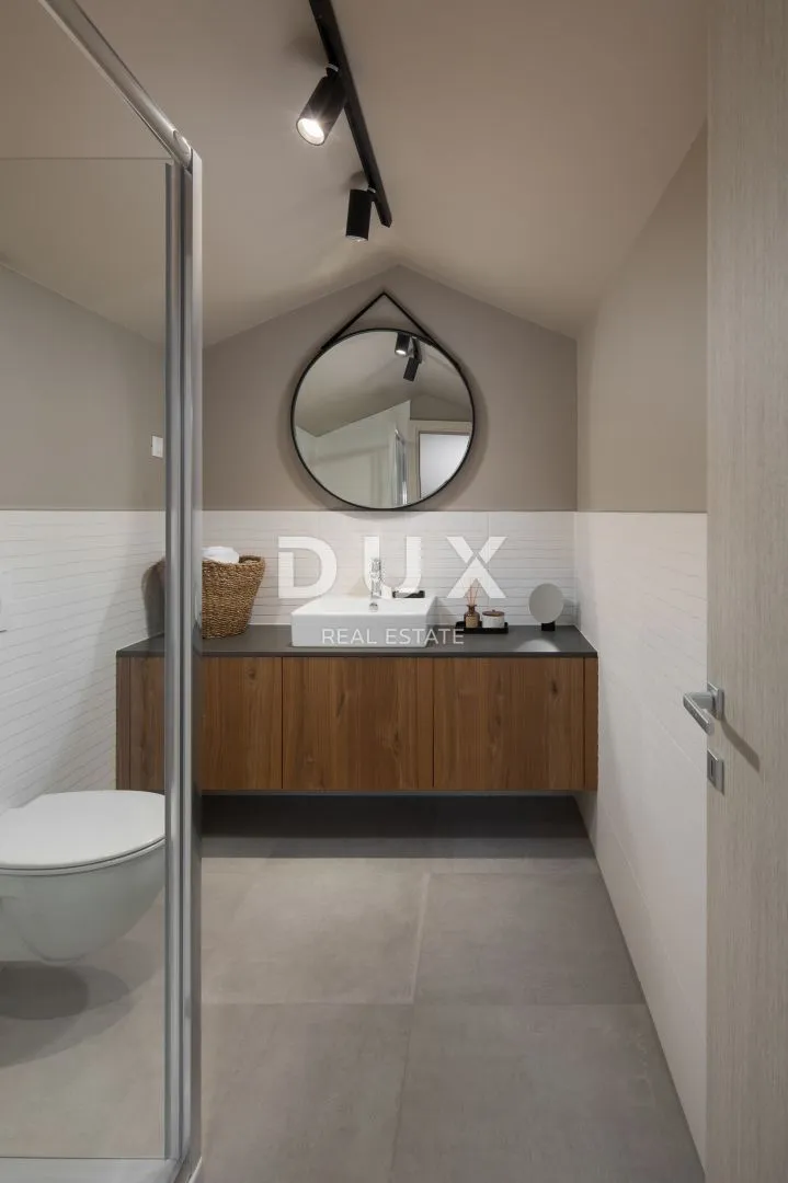 istra,poreč-moderan dvoetažni stan blizu mora - slika 12
