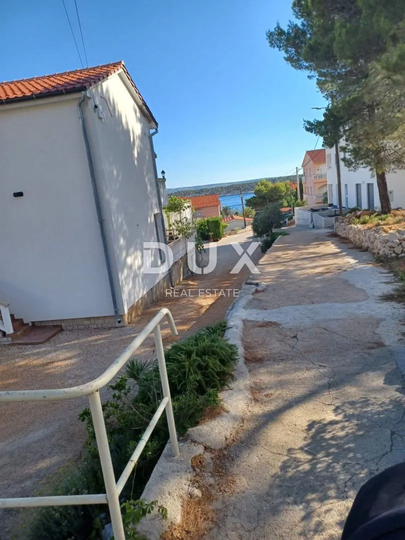 otok rab, barbat - samostojeća apartmanska kuća na odličnoj lokaciji - slika 29