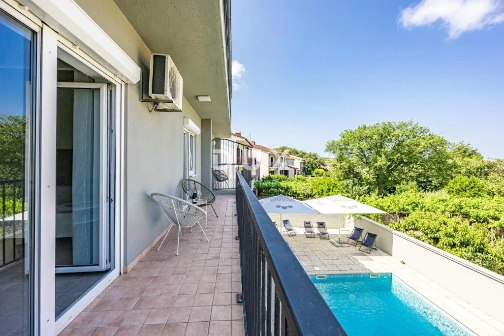 pula, valdebek, stan, 73.14 m2, trosoban, bazen, balkon - slika 3