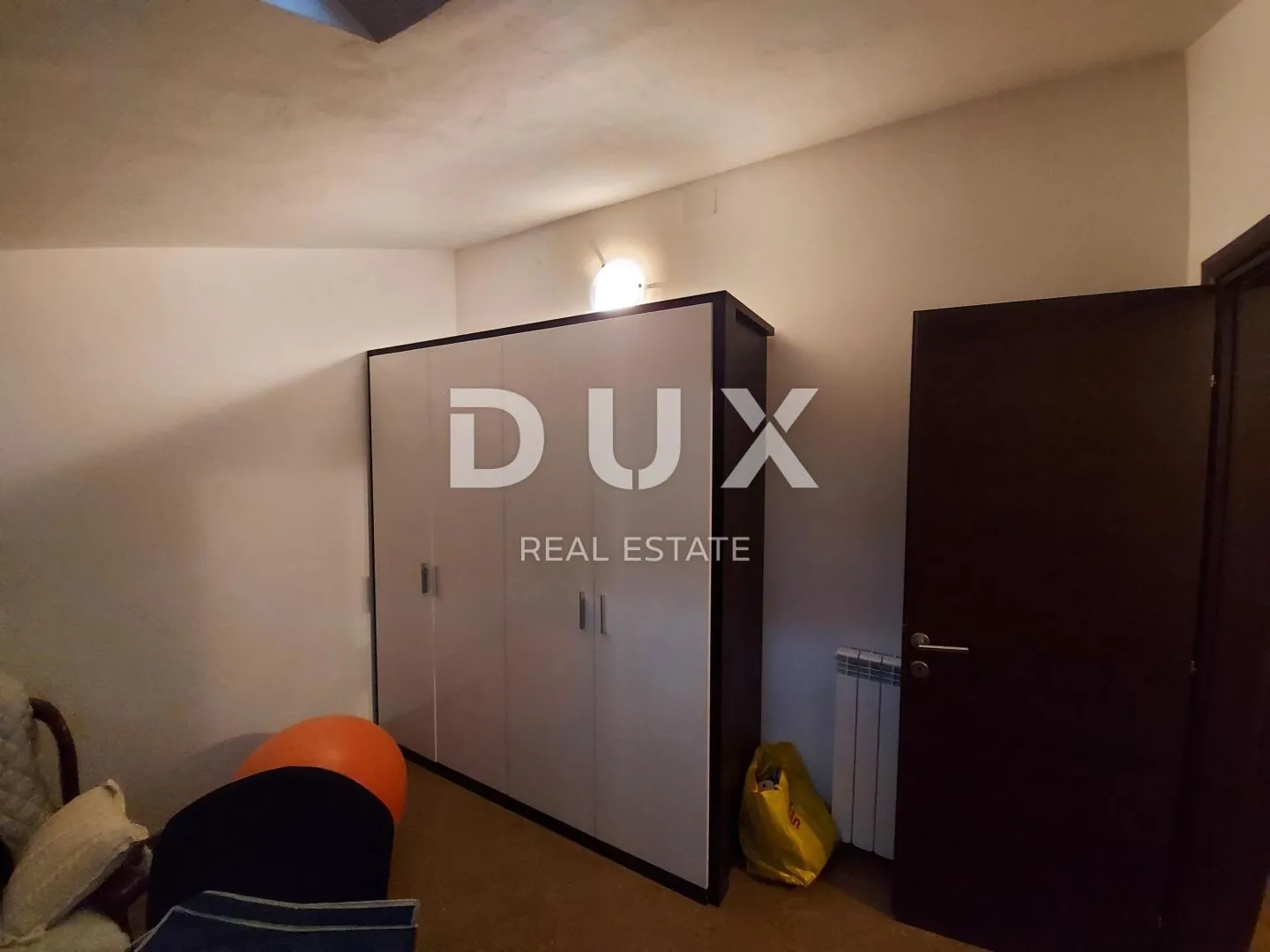 opatija, veprinac - vila 1000m2 s pogledom na more, 6 apartmana i bazenom + okoliš 1000m2 - slika 75