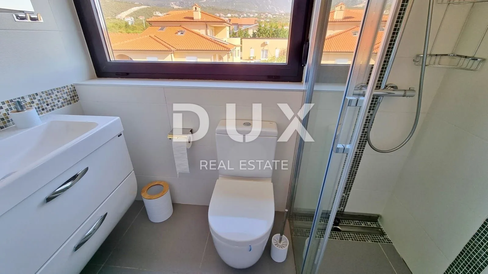 kraljevica, šmrika – urbana vila s pogledom na more - slika 11