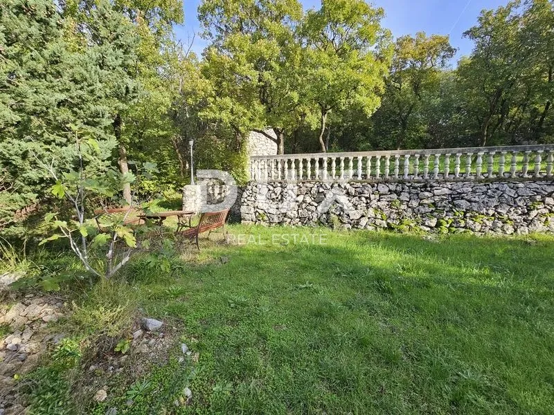 klenovica- dvojna kuća/villa 320m2 s pogledom na more + okoliš 400m2 - slika 15
