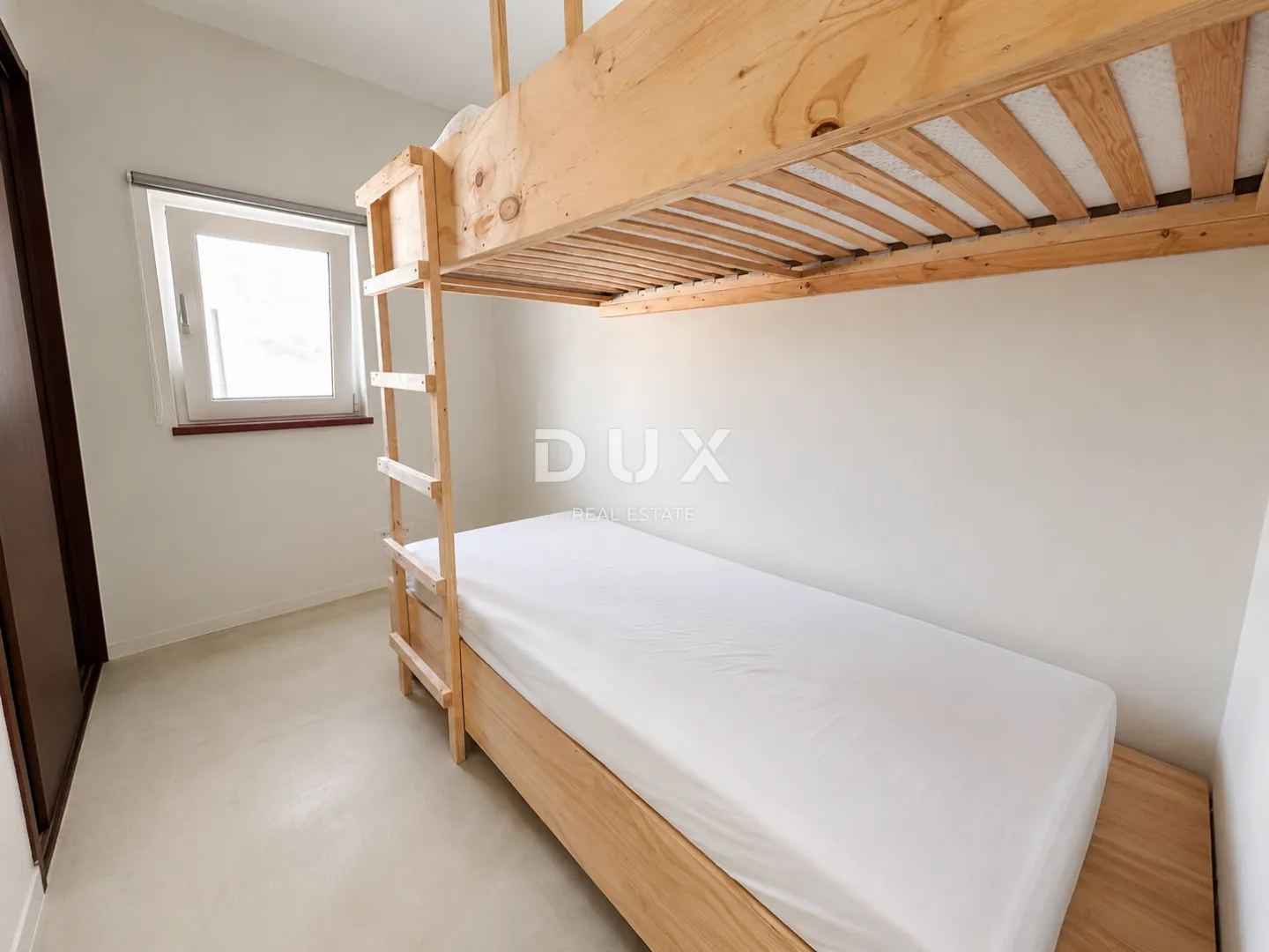 dalmacija, vodice – privatni mini resort s 4 apartmana i bazenom, 300 m od centra - slika 21