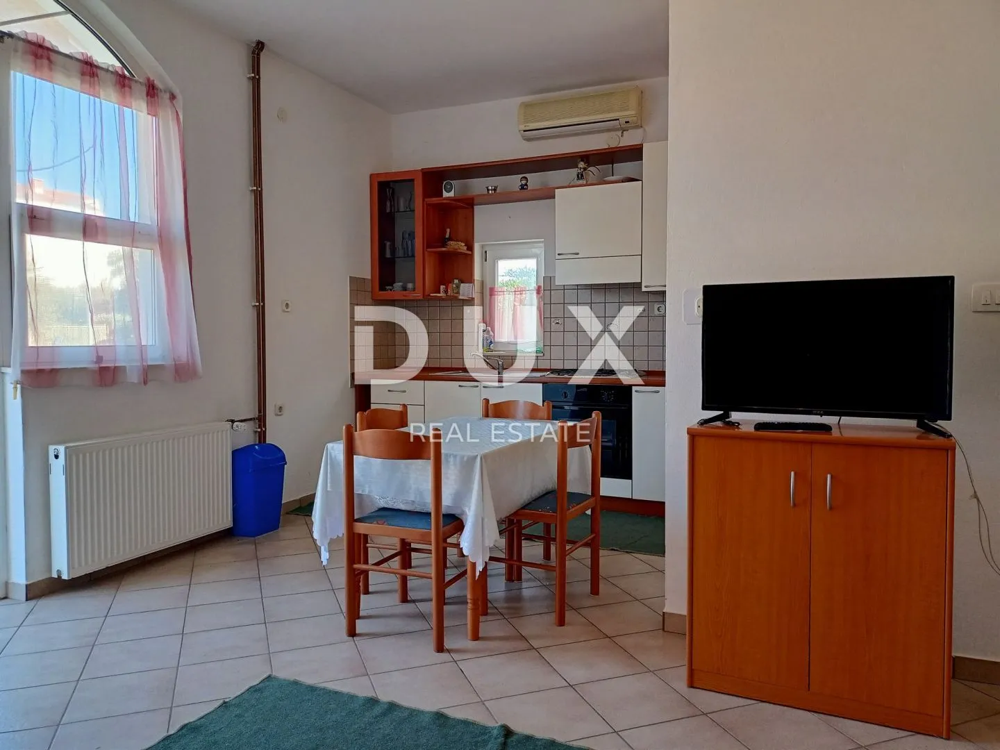 pakoštane - prostrana katnica s tri apartmana - slika 7